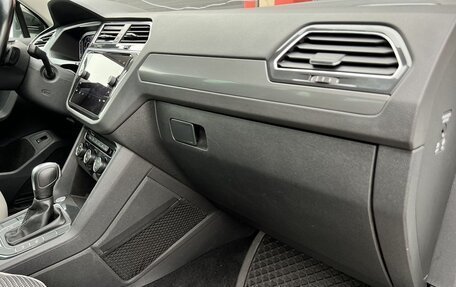 Volkswagen Tiguan II, 2020 год, 2 300 000 рублей, 27 фотография