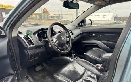 Mitsubishi Outlander III рестайлинг 3, 2007 год, 850 000 рублей, 4 фотография
