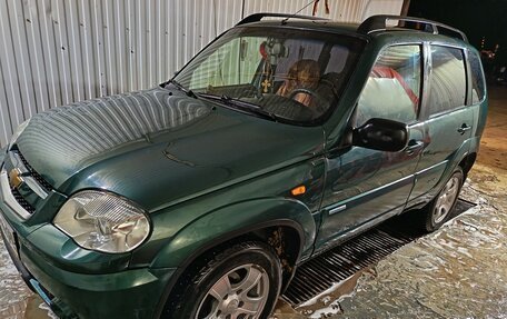 Chevrolet Niva I рестайлинг, 2010 год, 370 000 рублей, 3 фотография