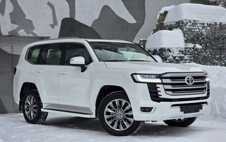 Toyota Land Cruiser, 2025 год, 15 350 000 рублей, 3 фотография