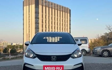 Honda Fit, 2024 год, 1 430 000 рублей, 2 фотография