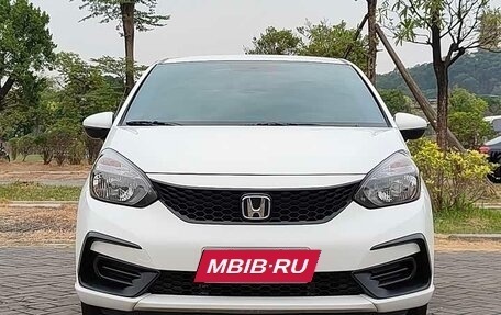 Honda Fit, 2021 год, 1 130 000 рублей, 2 фотография