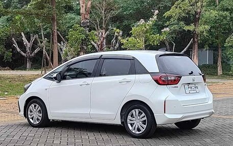 Honda Fit, 2021 год, 1 130 000 рублей, 8 фотография