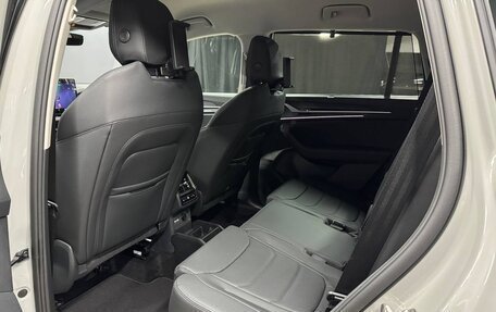 Skoda Kodiaq, 2025 год, 6 250 000 рублей, 10 фотография