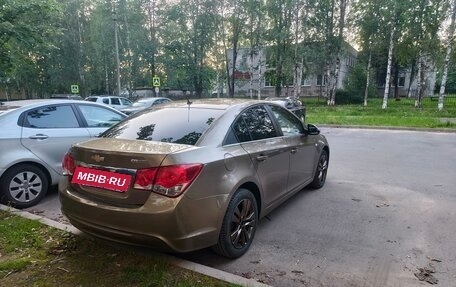 Chevrolet Cruze II, 2013 год, 800 000 рублей, 3 фотография