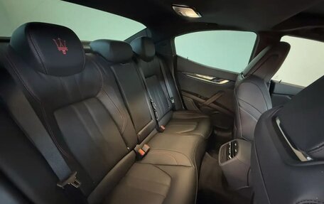 Maserati Ghibli, 2024 год, 16 100 000 рублей, 10 фотография