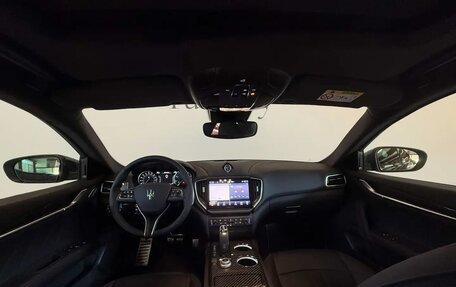 Maserati Ghibli, 2024 год, 16 100 000 рублей, 5 фотография