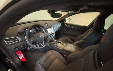 Maserati Ghibli, 2024 год, 16 100 000 рублей, 7 фотография