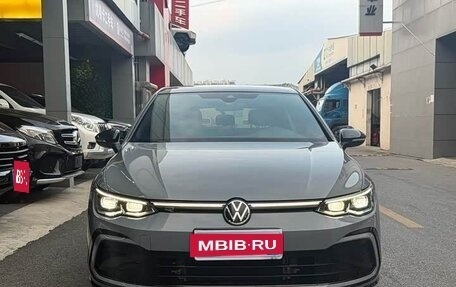 Volkswagen Golf VIII, 2021 год, 1 500 000 рублей, 2 фотография