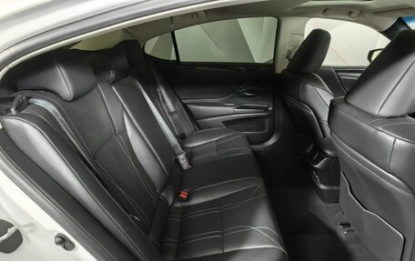 Lexus ES VII, 2020 год, 4 500 000 рублей, 16 фотография