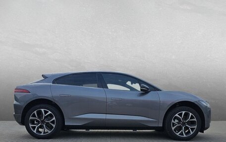 Jaguar I-Pace I, 2024 год, 9 500 000 рублей, 5 фотография