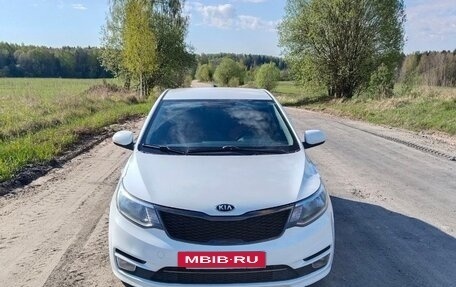 KIA Rio III рестайлинг, 2017 год, 1 000 000 рублей, 5 фотография