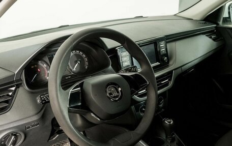 Skoda Rapid II, 2021 год, 1 650 000 рублей, 10 фотография