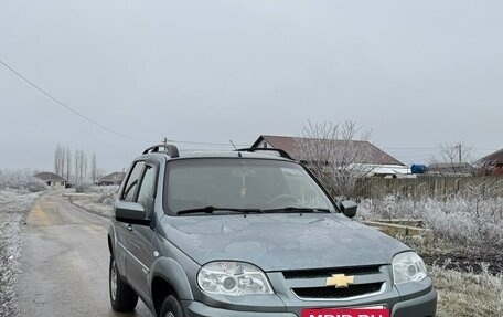 Chevrolet Niva I рестайлинг, 2012 год, 530 000 рублей, 2 фотография
