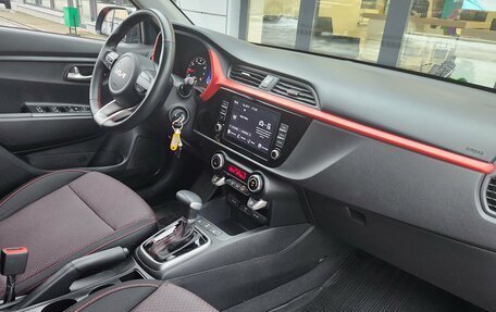 KIA Rio IV, 2021 год, 1 645 000 рублей, 25 фотография