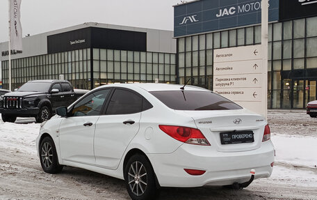 Hyundai Solaris II рестайлинг, 2012 год, 685 000 рублей, 8 фотография