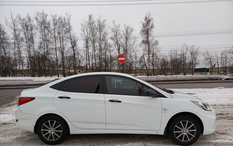 Hyundai Solaris II рестайлинг, 2012 год, 685 000 рублей, 5 фотография