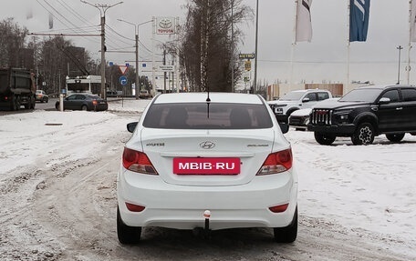 Hyundai Solaris II рестайлинг, 2012 год, 685 000 рублей, 7 фотография