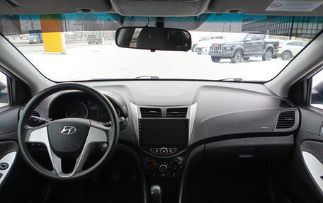 Hyundai Solaris II рестайлинг, 2012 год, 685 000 рублей, 17 фотография