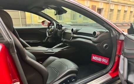 Ferrari GTC4Lusso, 2019 год, 25 000 000 рублей, 7 фотография