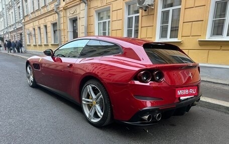Ferrari GTC4Lusso, 2019 год, 25 000 000 рублей, 4 фотография