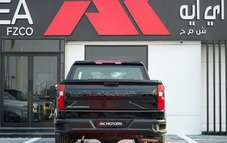 Chevrolet Silverado, 2025 год, 7 800 000 рублей, 5 фотография