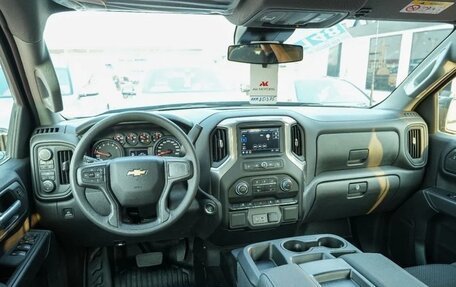 Chevrolet Silverado, 2025 год, 7 800 000 рублей, 11 фотография