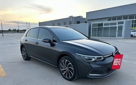 Volkswagen Golf VIII, 2021 год, 1 949 000 рублей, 3 фотография