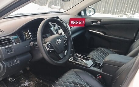 Toyota Camry, 2016 год, 1 550 000 рублей, 6 фотография