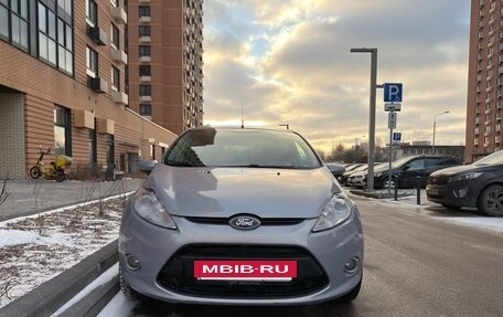 Ford Fiesta, 2011 год, 555 000 рублей, 2 фотография