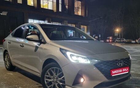 Hyundai Solaris II рестайлинг, 2021 год, 1 900 000 рублей, 1 фотография