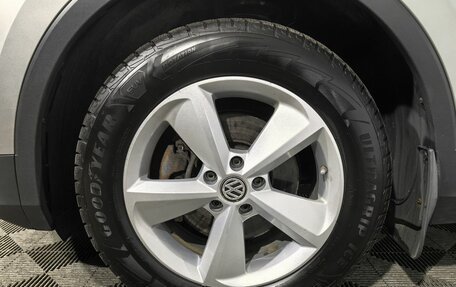 Volkswagen Tiguan II, 2020 год, 2 980 000 рублей, 7 фотография