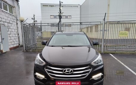 Hyundai Santa Fe III рестайлинг, 2017 год, 2 200 000 рублей, 1 фотография