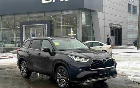 Toyota Highlander, 2025 год, 6 190 000 рублей, 1 фотография