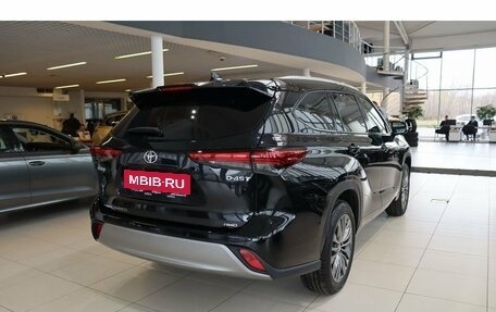 Toyota Highlander, 2025 год, 6 180 000 рублей, 5 фотография