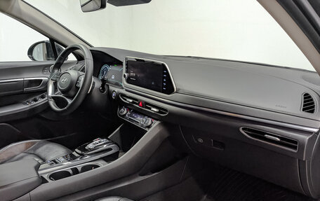 Hyundai Sonata VIII, 2021 год, 1 860 000 рублей, 13 фотография