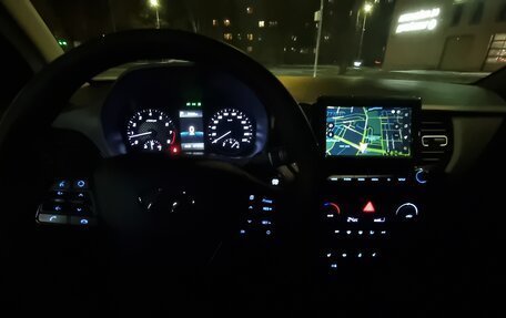 Hyundai Solaris II рестайлинг, 2021 год, 1 900 000 рублей, 15 фотография