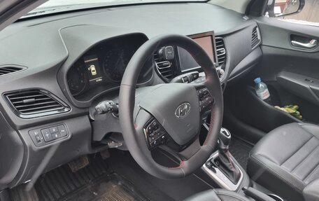 Hyundai Solaris II рестайлинг, 2021 год, 1 900 000 рублей, 20 фотография