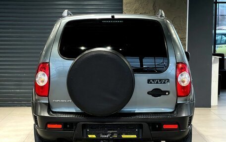 Chevrolet Niva I рестайлинг, 2018 год, 730 000 рублей, 5 фотография