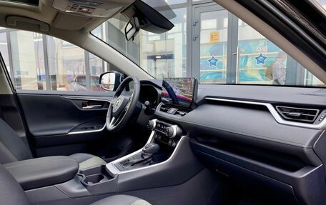 Toyota RAV4, 2025 год, 4 350 000 рублей, 17 фотография