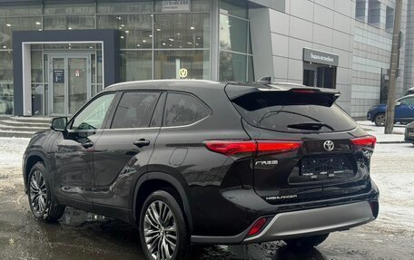 Toyota Highlander, 2025 год, 6 190 000 рублей, 4 фотография