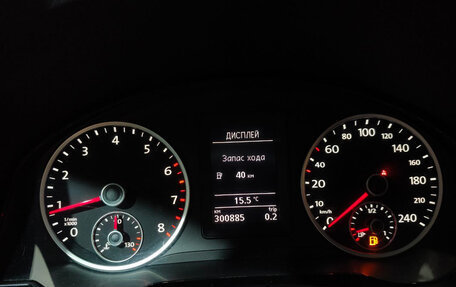 Volkswagen Tiguan I, 2011 год, 990 000 рублей, 12 фотография