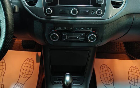 Volkswagen Tiguan I, 2011 год, 990 000 рублей, 13 фотография