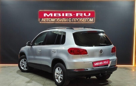 Volkswagen Tiguan I, 2011 год, 990 000 рублей, 2 фотография