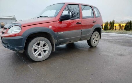 Chevrolet Niva I рестайлинг, 2012 год, 455 000 рублей, 3 фотография