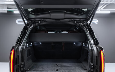 Land Rover Range Rover IV рестайлинг, 2025 год, 27 500 000 рублей, 10 фотография