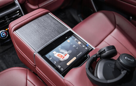 Land Rover Range Rover IV рестайлинг, 2025 год, 27 500 000 рублей, 24 фотография