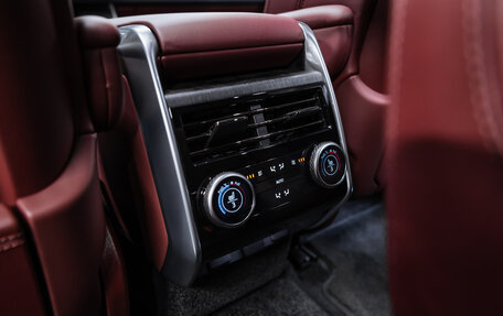 Land Rover Range Rover IV рестайлинг, 2025 год, 27 500 000 рублей, 27 фотография