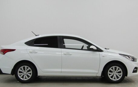 Hyundai Solaris II рестайлинг, 2017 год, 1 100 000 рублей, 7 фотография