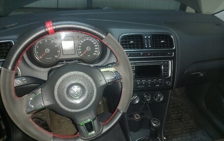 Volkswagen Polo VI (EU Market), 2010 год, 405 000 рублей, 15 фотография